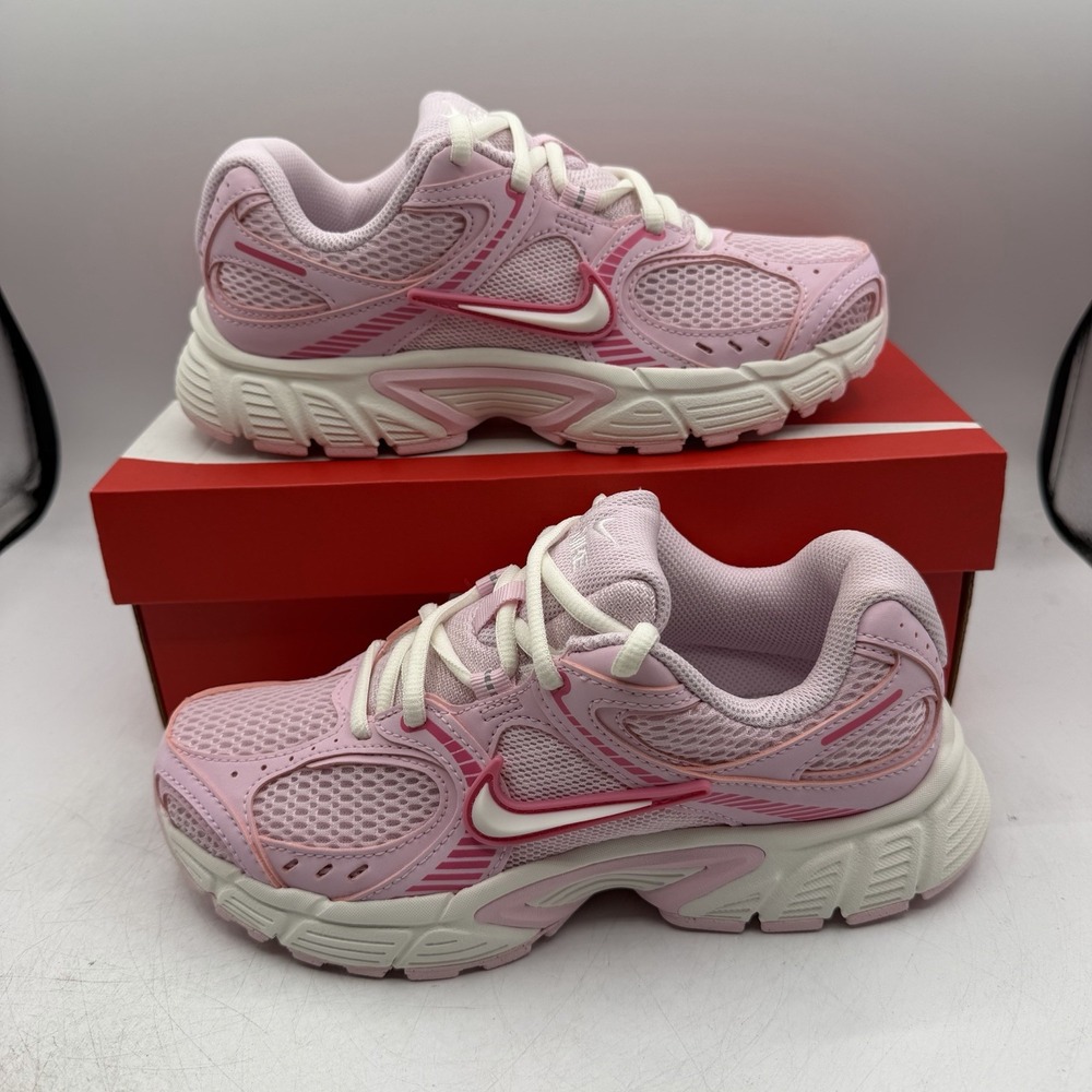 Nike V5 RNR Running Shoes Womens Sz 6 Pink Foam/Sail White Sneakers IQ9408-663